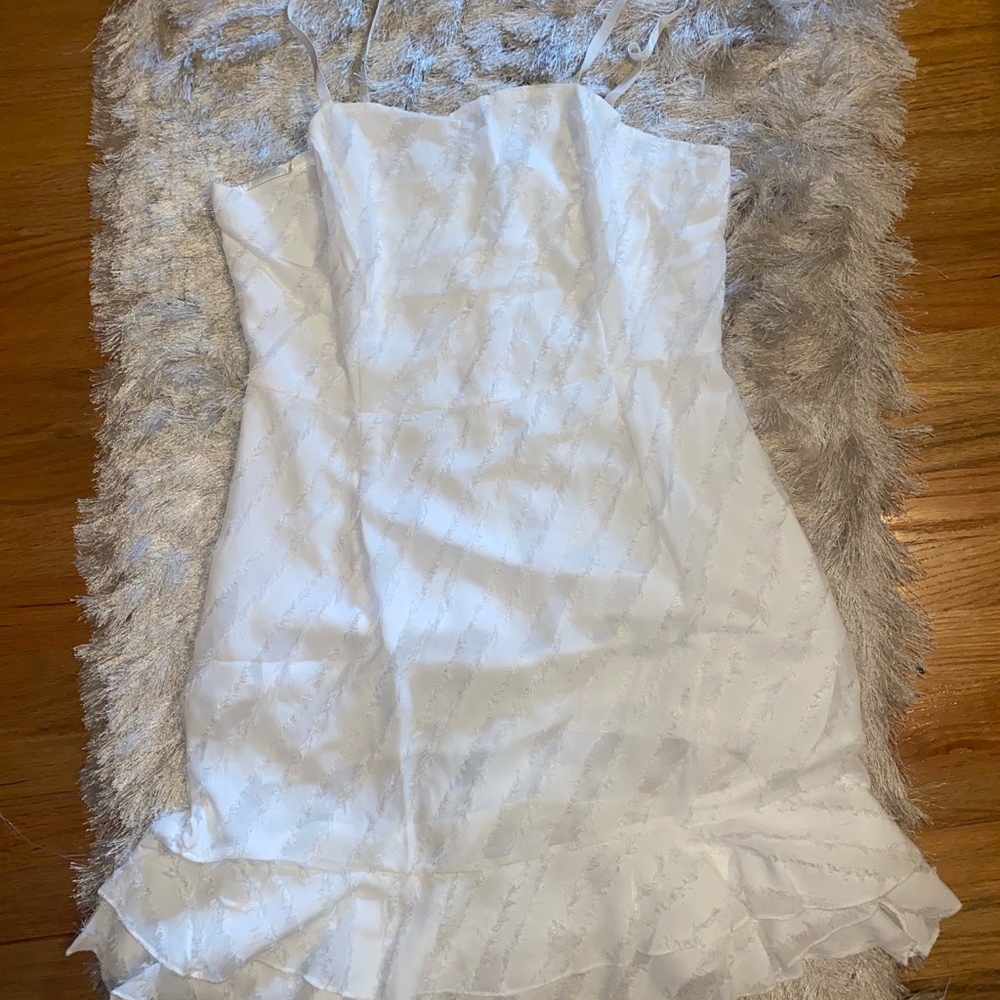 Elegant White Mini Dress